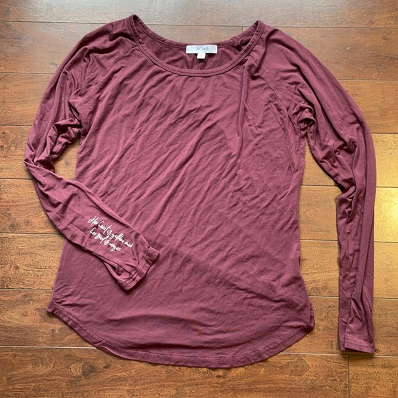 Be The Roster - Her Heart Is Golden Long Sleeve - Picture 2 of 4